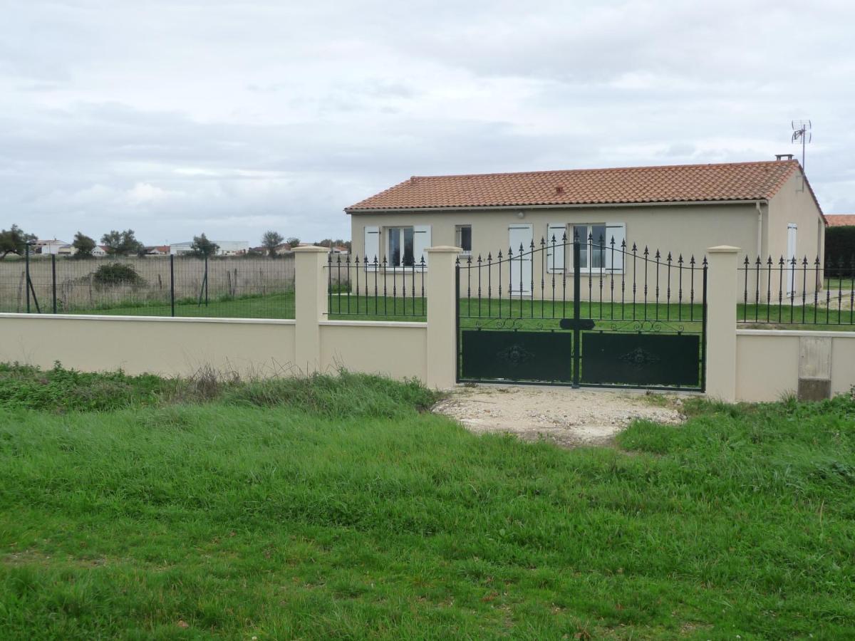 Villa Le Marais LʼÉguille Exterior foto